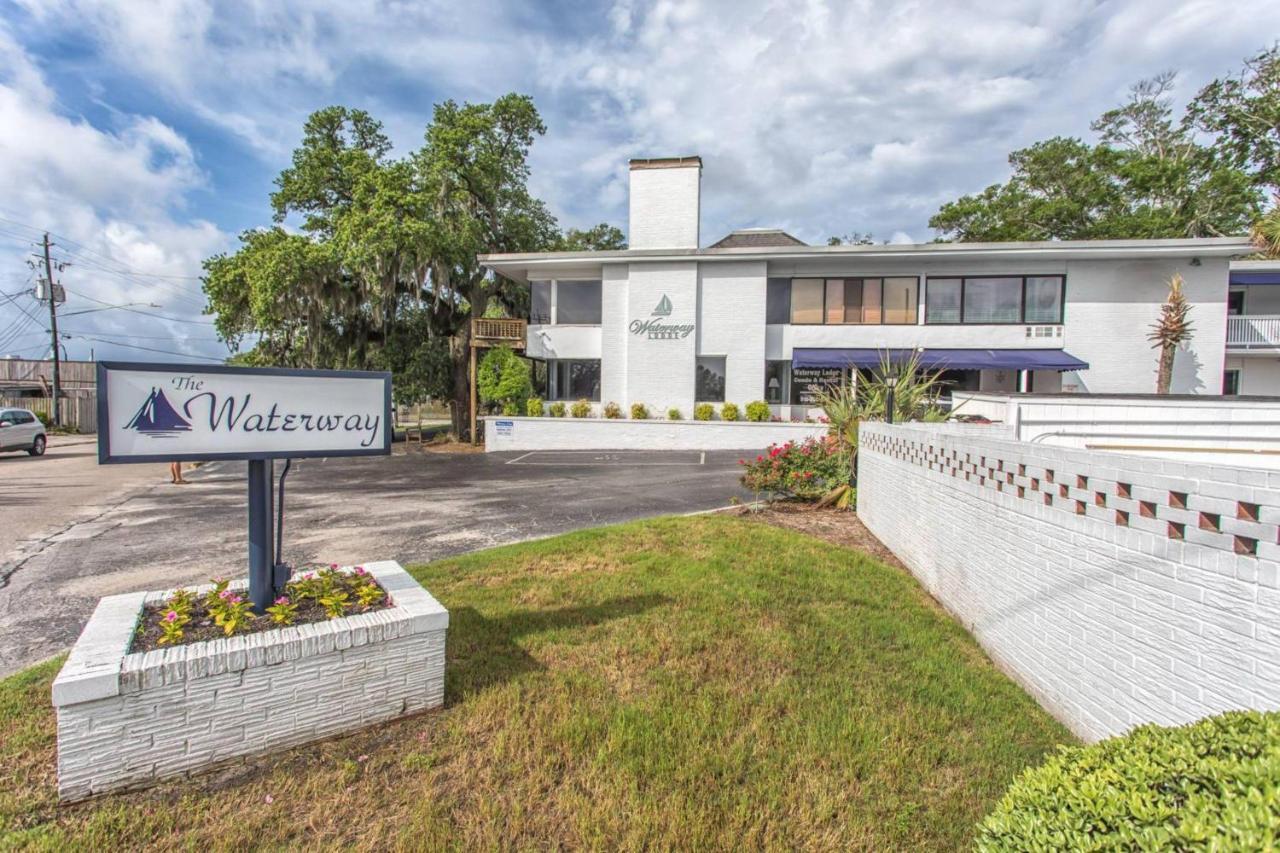 The Waterway Pet Friendly By Carolina Retreats Hotel Wrightsville Beach Exterior photo